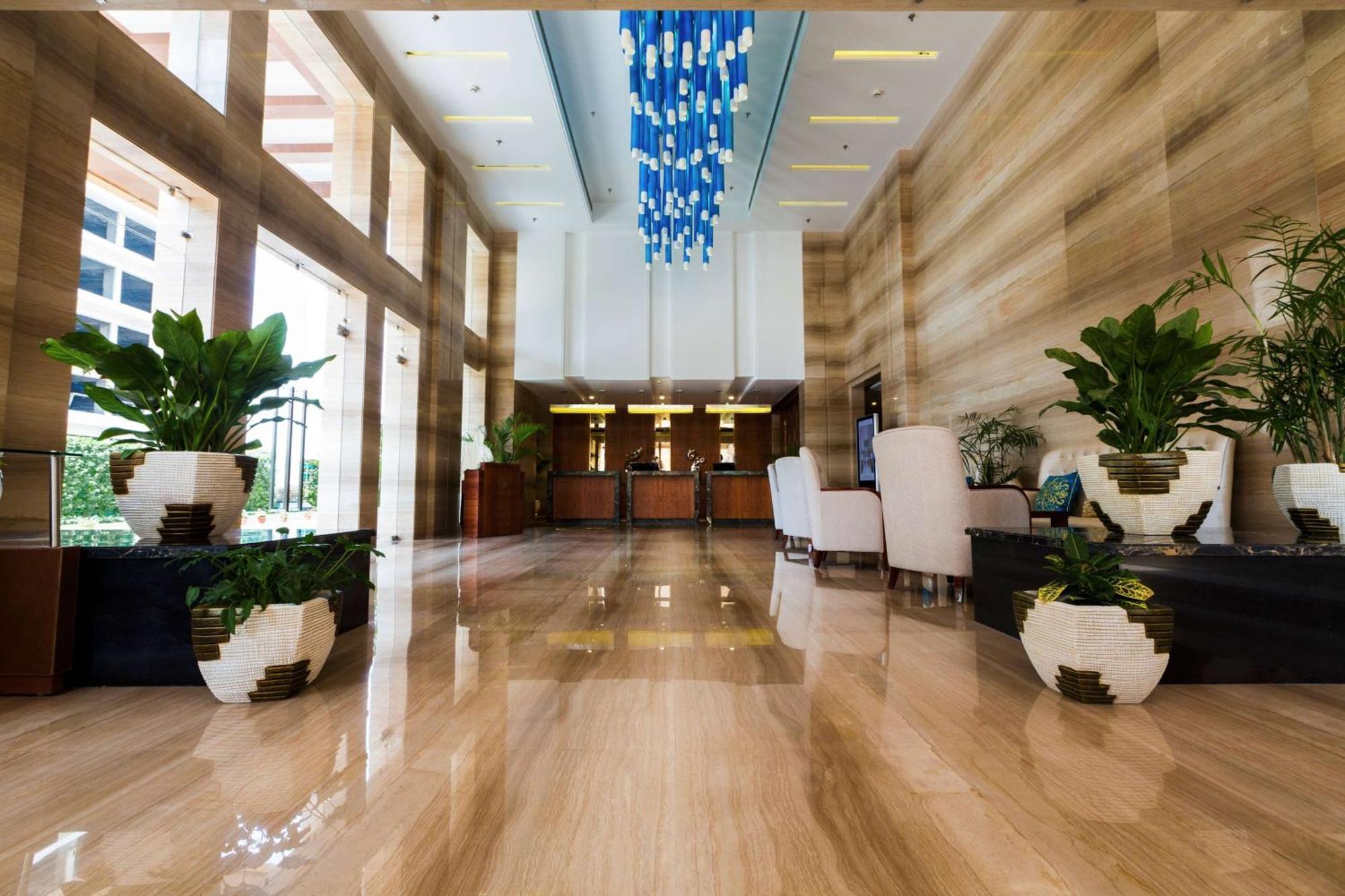 Ramada By Wyndham Ghaziabad Vasundhara Hotel Exterior photo