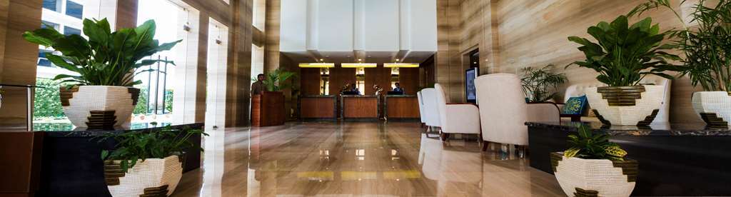 Ramada By Wyndham Ghaziabad Vasundhara Hotel Interior photo