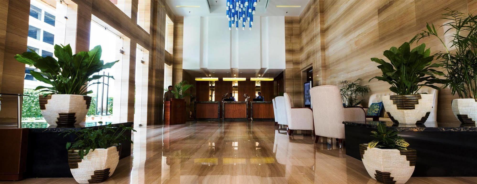 Ramada By Wyndham Ghaziabad Vasundhara Hotel Exterior photo